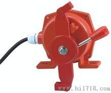 雙向拉繩開關(guān)NST2-II,批發(fā),拉繩開關(guān)廠家 雙向拉繩開關(guān)NST2-II,批發(fā),雙向拉繩開關(guān)動作可靠、性能穩(wěn)定、頻率響應(yīng)快、使用壽命長、抗干憂能力強(qiáng)、防水、防震、耐腐蝕等特點(diǎn)。廣泛應(yīng)用于機(jī)械、礦山、紡織、印刷、化工、冶金、輕工、閥門、電力、保安、鐵路、航天等各個行業(yè)。并具有常規(guī)的產(chǎn)品現(xiàn)貨,本產(chǎn)品Z、S型采用移動凸輪結(jié)構(gòu),當(dāng)拉動任意一側(cè)拉繩時,便驅(qū)動凸輪,使開關(guān)動作轉(zhuǎn)換發(fā)出停機(jī)信號,1型采用自動復(fù)位,2型采用手動復(fù)位。雙向拉繩開關(guān)注意事項(xiàng):1、接線聯(lián)接可靠,絕緣密封。2、拉繩開關(guān)安裝完畢后,兩側(cè)拉繩松緊適宜,撓度小,拉拉繩后,開關(guān)能可靠復(fù)位。,拉繩開關(guān)廠家